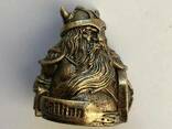 Bronze souvenirs. Statuettes, thimbles, trinkets, keychains. - photo 1
