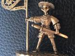 Bronze souvenirs. Statuettes, thimbles, trinkets, keychains. - photo 7