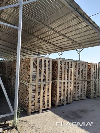 Firewood in boxes (birch, oak, hornbeam, alder)