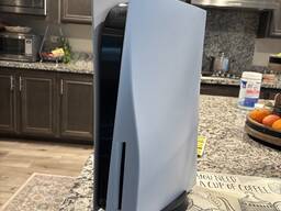 Sony PS5 Blu-Ray Edition Console White comes with everything and headset