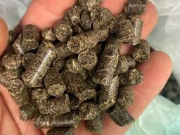 Fuel pellet from sunflower husk